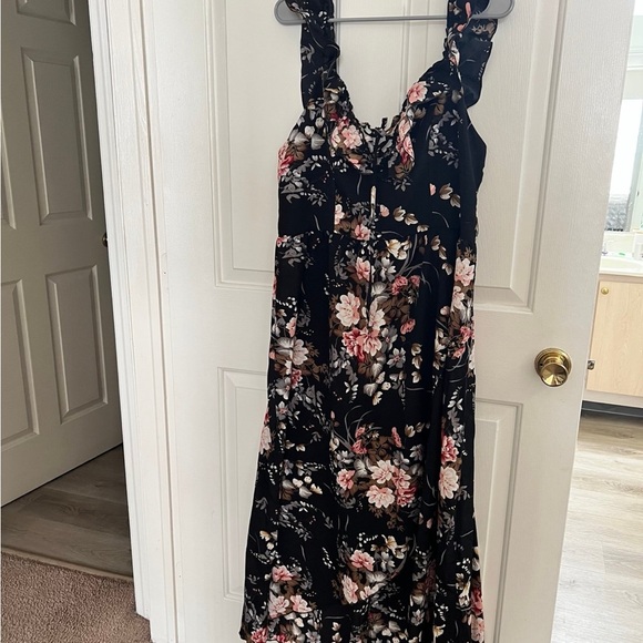 SHEIN floral print cold shoulder lace up front wrap maxi dress. - Picture 2 of 9